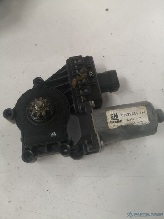 Motoras Macara Geam Stanga Fata Opel Zafira B (A05) [ 2005 - 2015 ] Oe