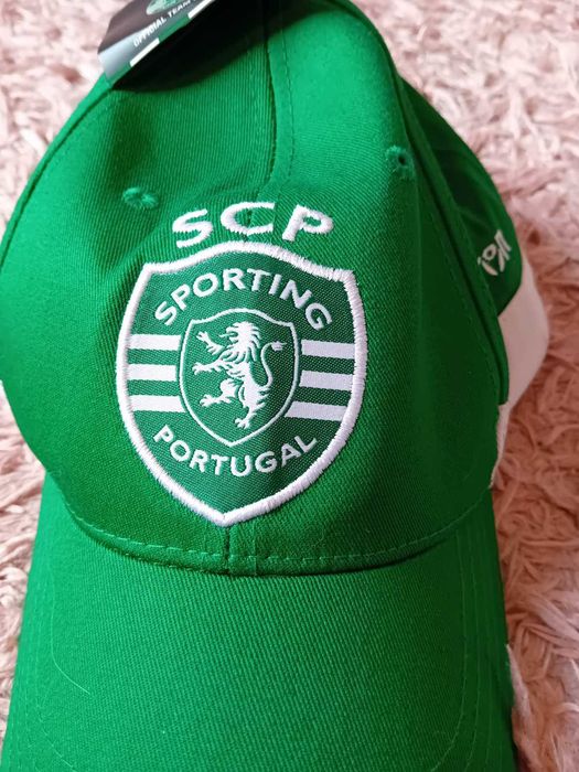 Чисто нова оригинална шапка на Спортинг Лисабон