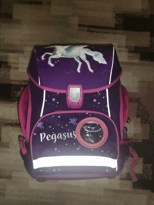 Ученическа раница за момиче