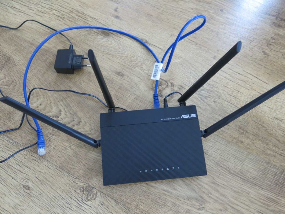 Рутер ASUS RT-AC750 Dual Band 2Ghz 5Ghz