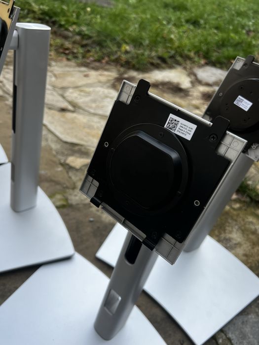 Стойки за монитори Dell/ Acer/ и други.