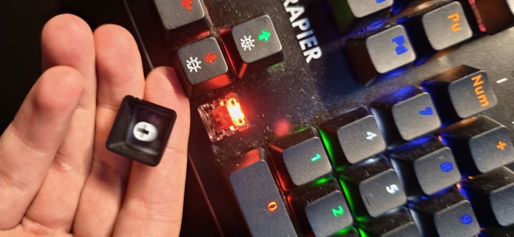 Продам клавиатуру Dexp Rapier