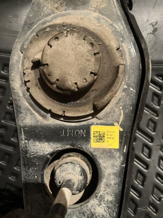 Рычаг нижний правый