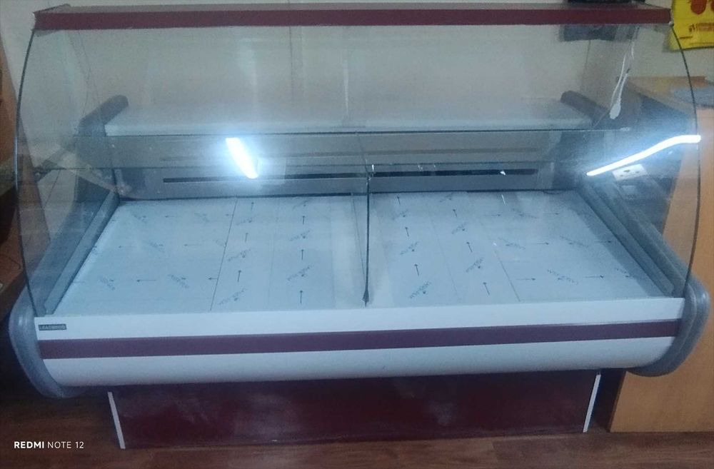 Витринные холодильники