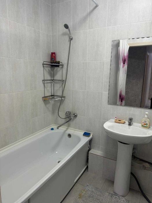 Продам квартиру в мкр Береке