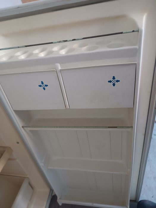 Холодильник рабочий