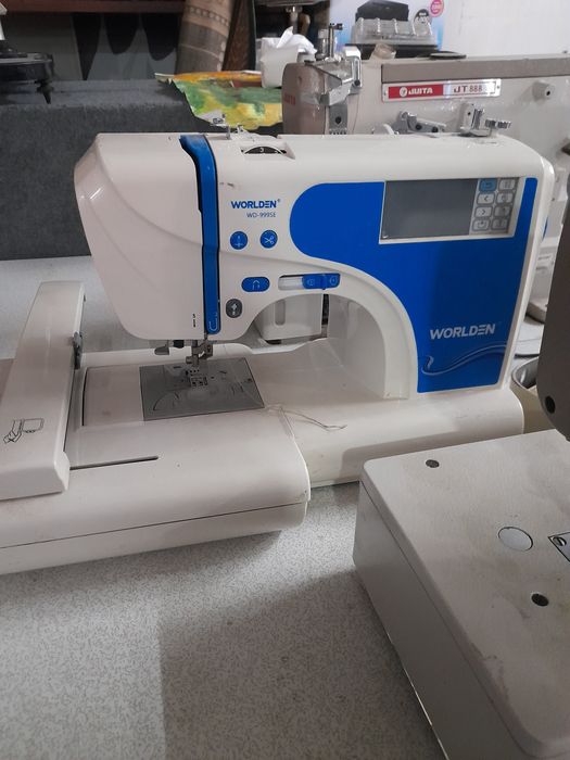 Срочно продам швейную машинку