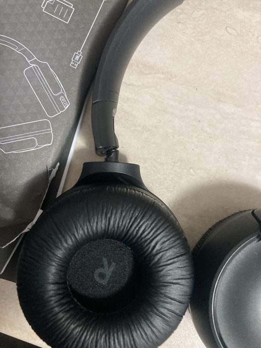 Casti JBL Tune 510 BT cu Bluethooth cu Defect