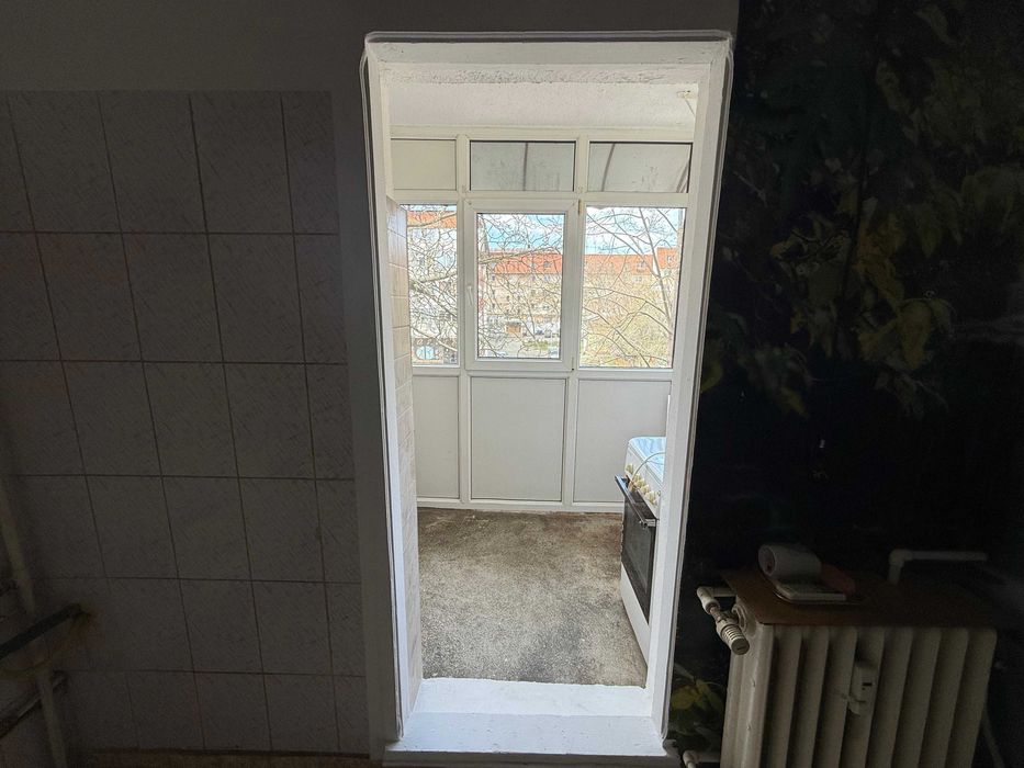 Vand apartament 2 camere Craiova - zona Sarari