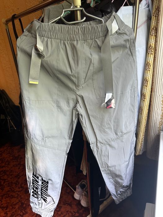 Продам костюм Bershka 44 размер