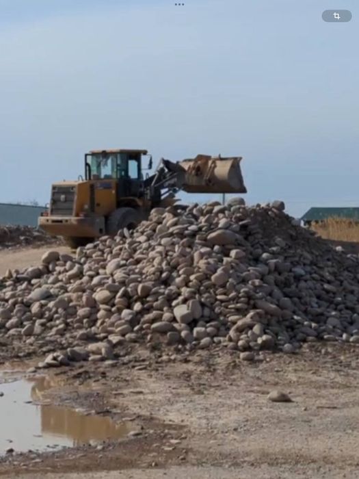 Действующий карьер с общей площадью 1 гектара. Кадастр. Чирчик. Срочно