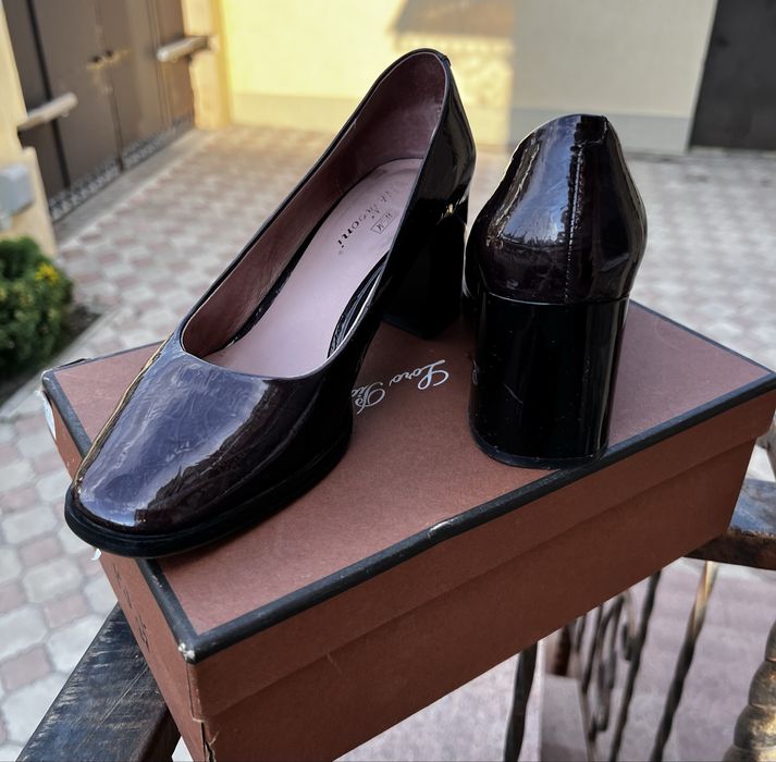 Продам туфли, размер 37, каблук 7 см