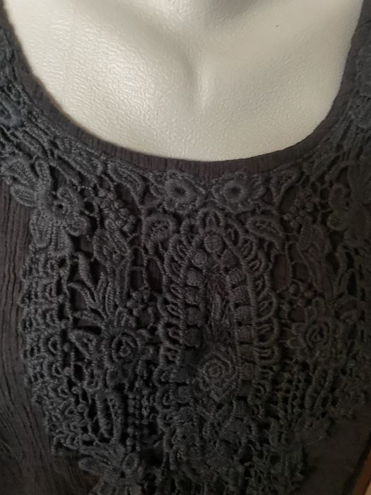 Черна рокля голям размер, от кенар