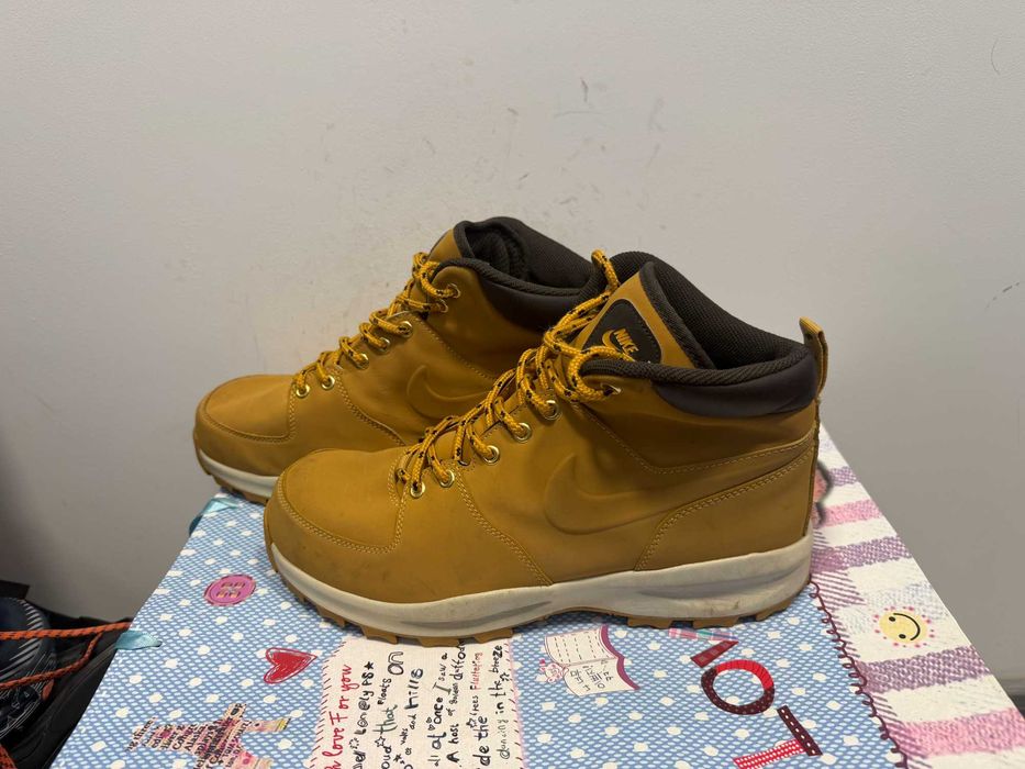 ''Nike  Manoa '''оригинални боти 44.5 номер
