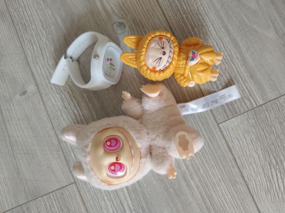 Продам пакет игрушек для девочек.