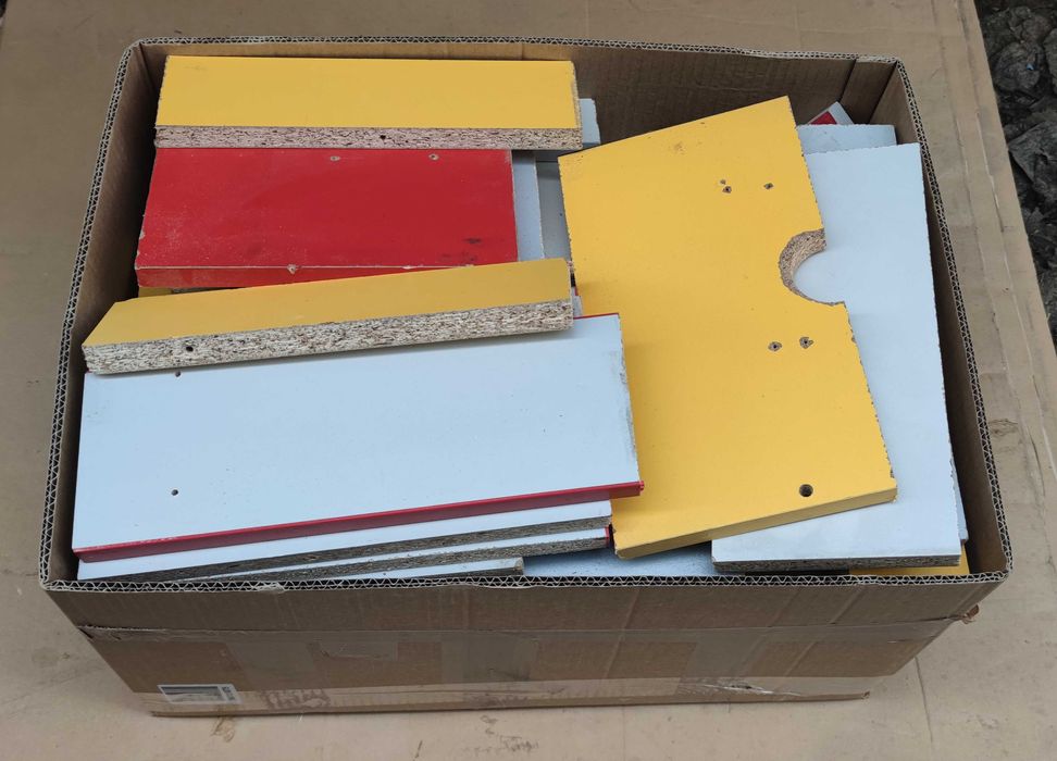 PAL taiat, pentru foc (brichete din rumegus la jumatate din pret)