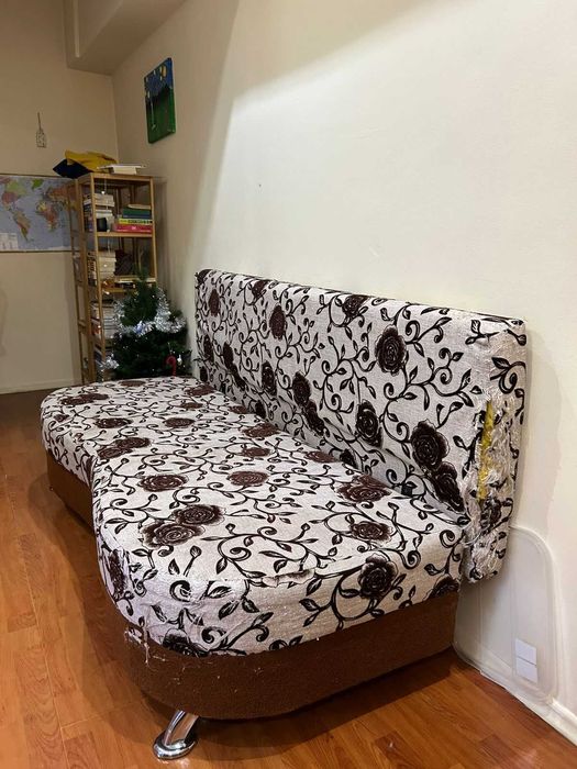 Диван 2-х местный. Бесплатно.