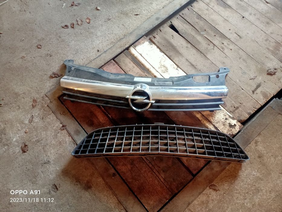 Решётка фар  генератор