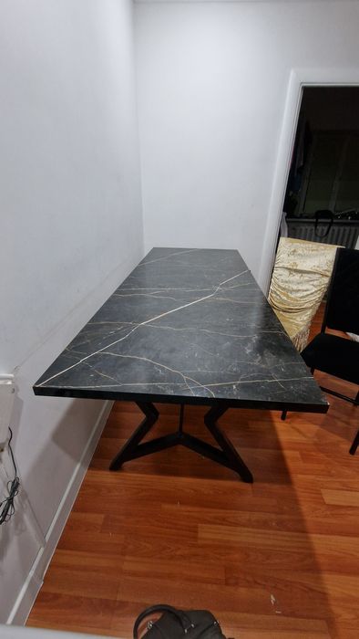 Продам стол и стулья