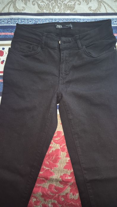 Blugi Zara marimea 36