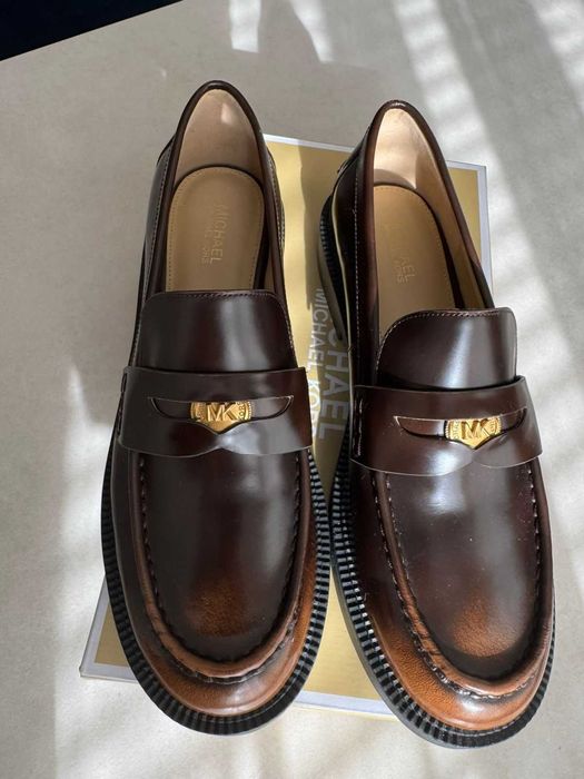 Лоферы Michael Kors, новые, размер 37