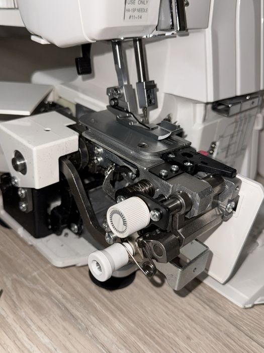 Оверлок Janome Samurai 1000