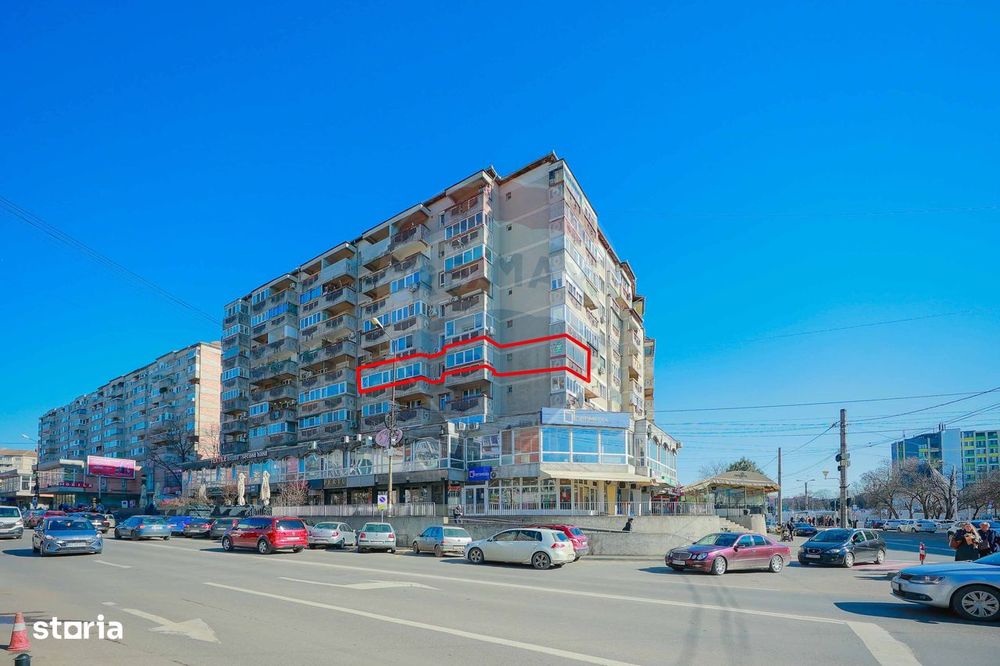Apartament cu 3 camere de vânzare în zona Rogerius