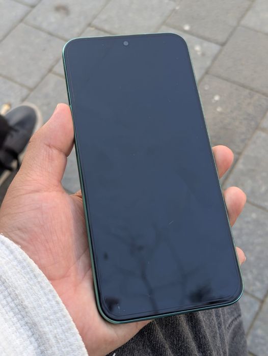 Обменяю Huawei Nova 11 8/256