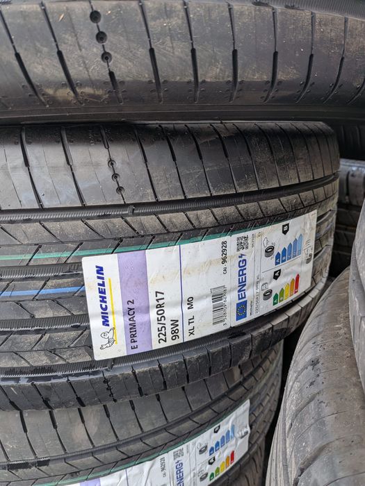 Anvelope Pirelli/Continental