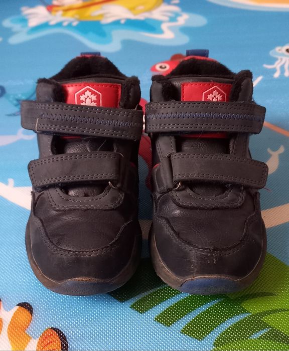 Продам детскую обувь для мальчика