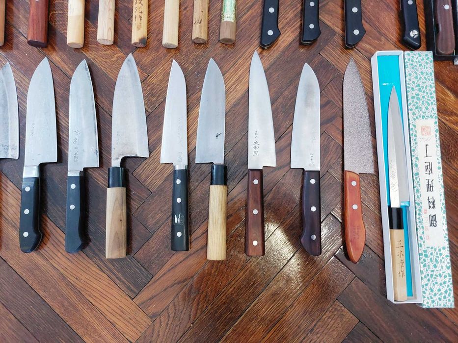 Cutite Profesionale Japoneze De Bucatarie.