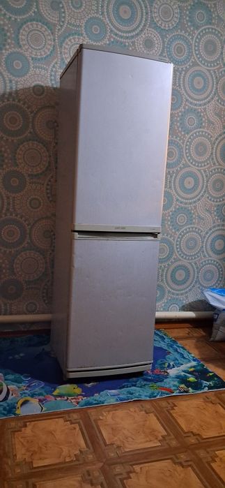 Холодильник  samsung