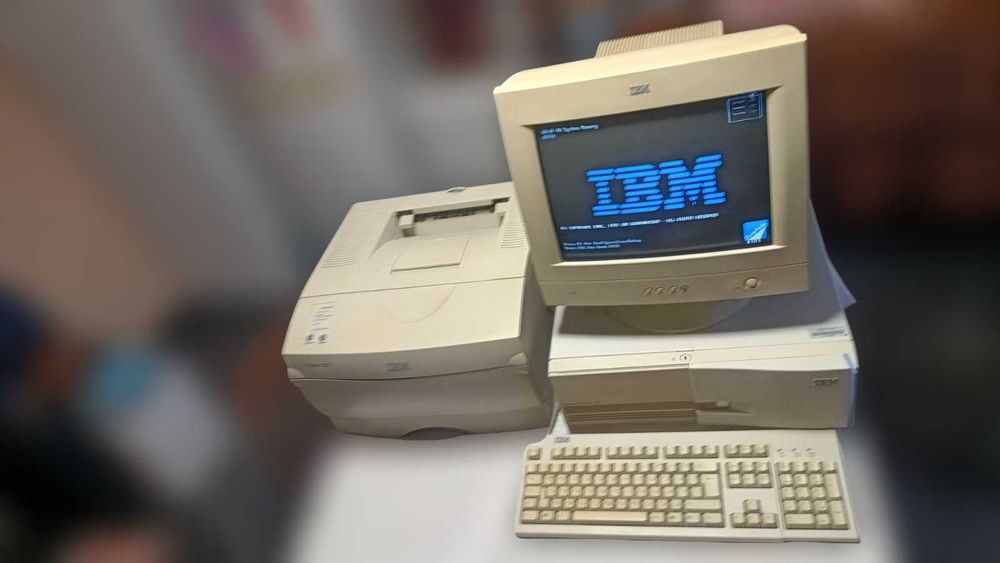 Ретро компютър IBM Personal Computer 365