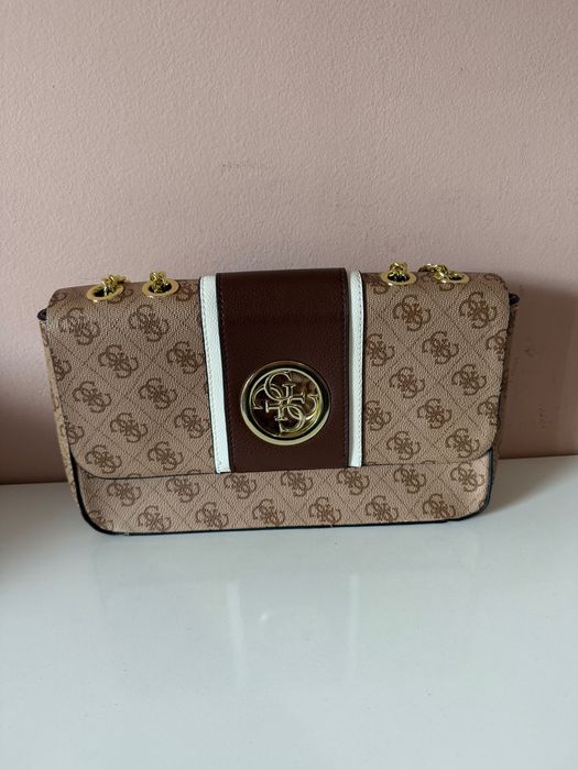 Дамски чанти Guess / Michael Kors