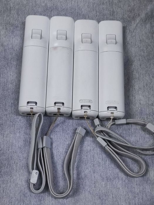 Telecomandă Nintendo Wii Remote originală RVL 003 albă