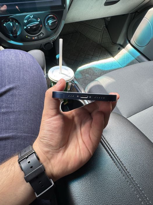 Iphone 12 64tali 200$