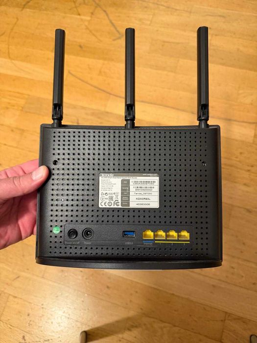 Router wireless Tenda AC15, AC 1900Mbps Dual-Band, Gigabit, 3 antene