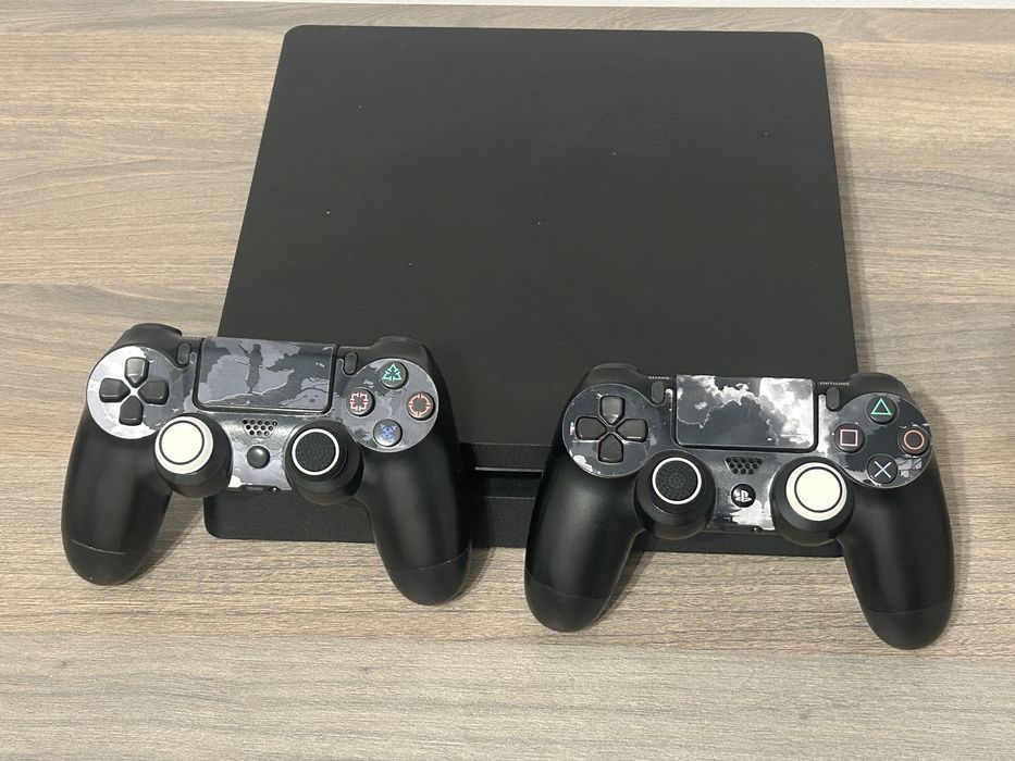 PS4 slim 1TB (5 jocuri)