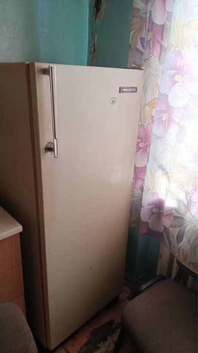 Отдам холодильник