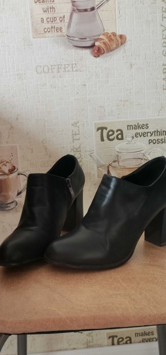 Продам туфли кожаные