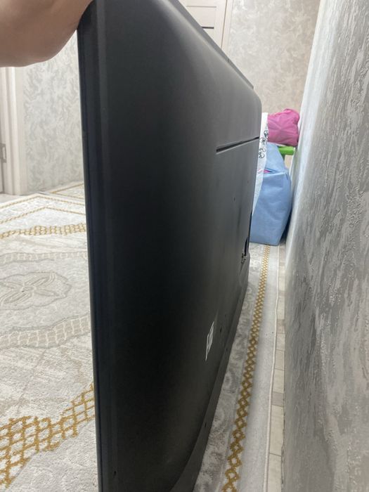 Телевизор LG на запчасть