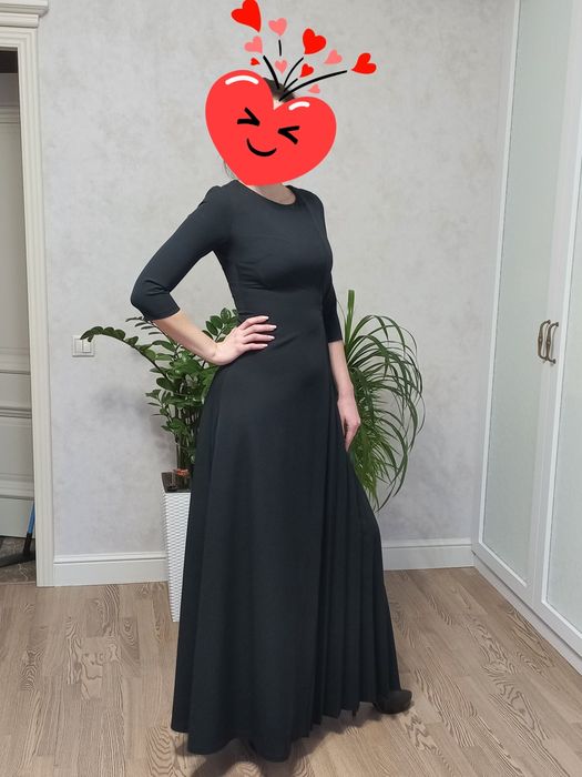 Продам чёрное платье