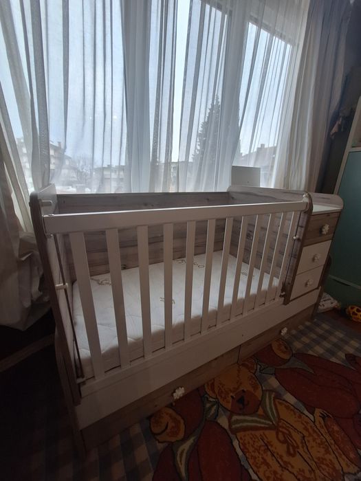 Бебешка дървена кошара