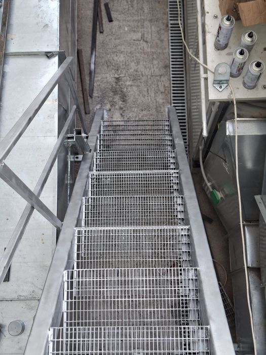 scarii metalice zincate exterioare și pentru incendii , platforme, pod
