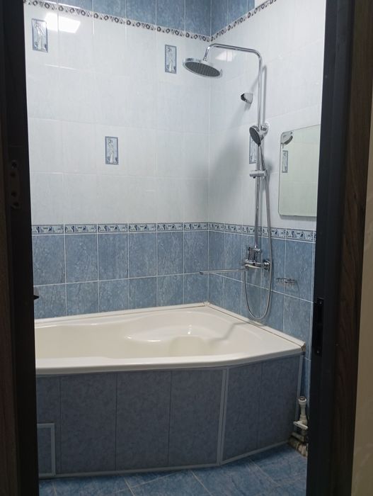 Продается своя квартира на Кадышева 2/3/4