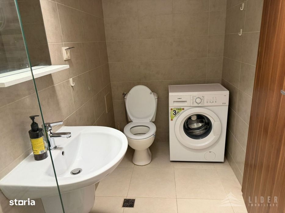 Apartament de inchiriat, living cu bucatarie, dormitor, Ansamblul Viv