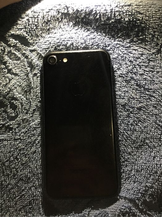 Айфон 7 сатылады