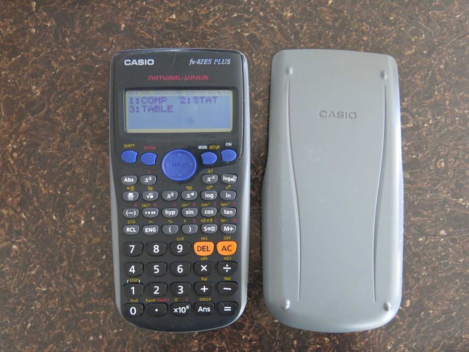 Научен калкулатор CASIO FX-82EX PLUS