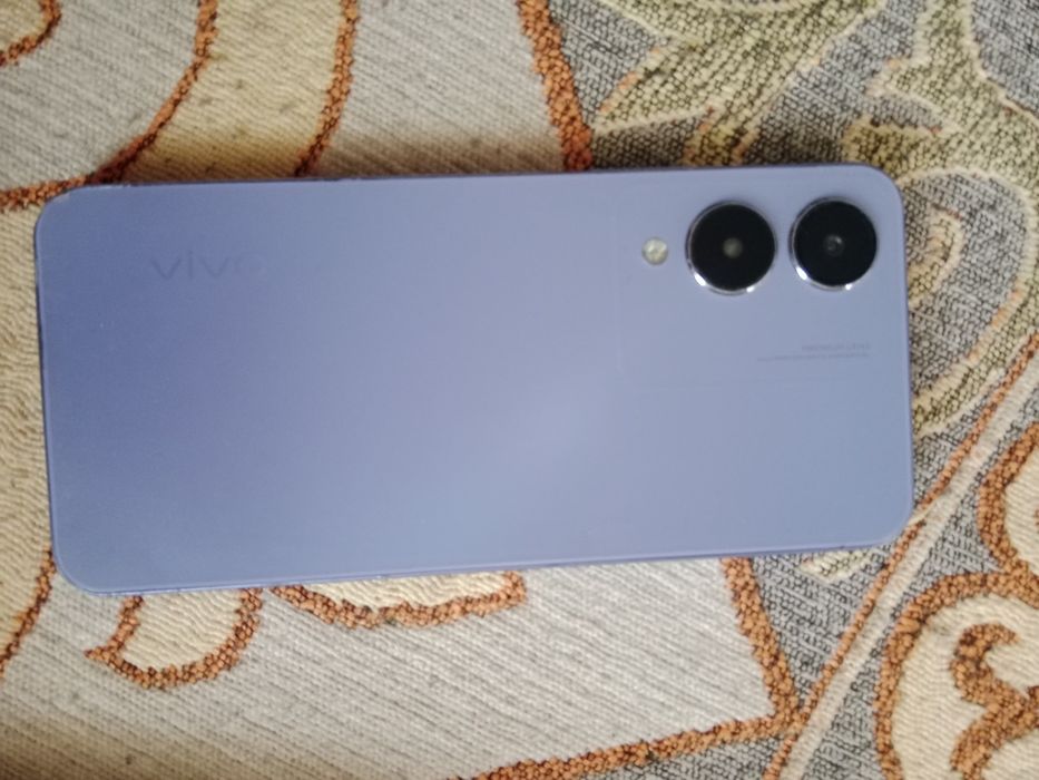Продам телефон vivo y17s