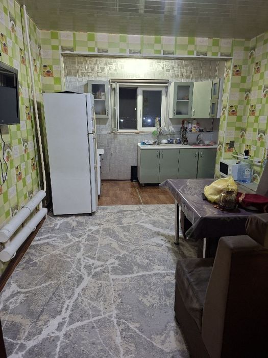 Продаётся 2х комнатная Массив Строитель